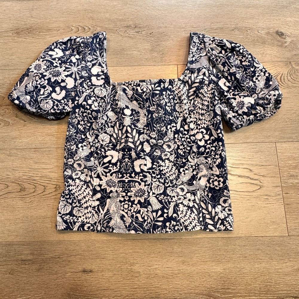 Chelsea & Theodore Smocked Top Mermaid Print Square Neck Small Puff Sleeves